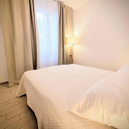 Sanremo Suite Apartment דירה *